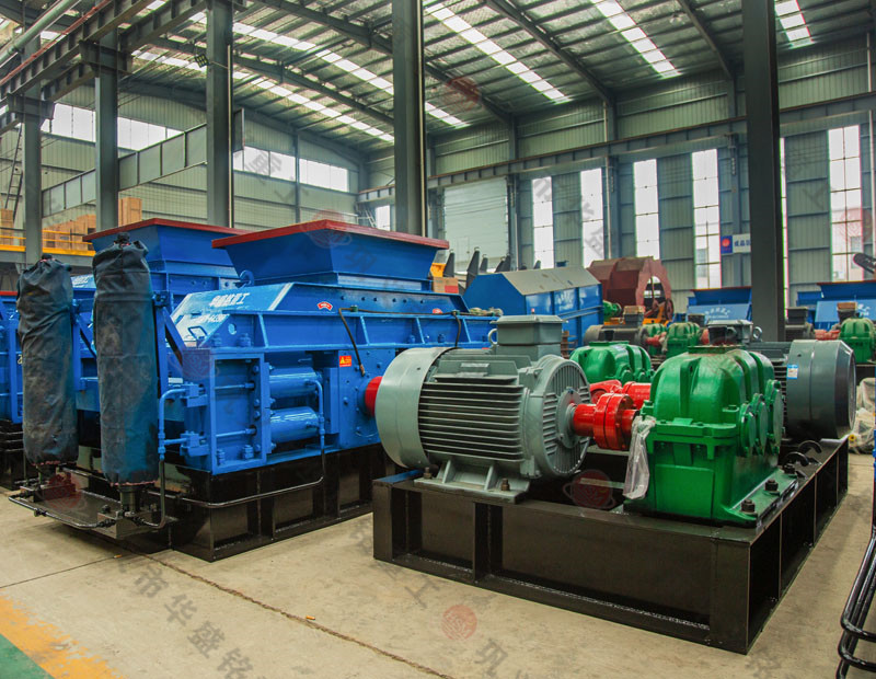 快用對輥制砂機(jī)代替錘式制砂機(jī)吧